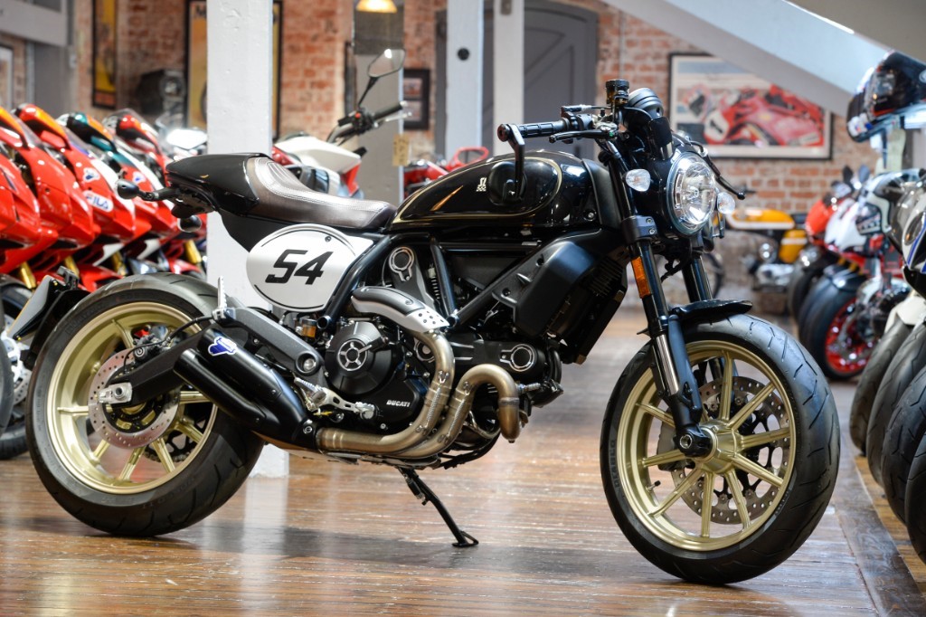 Ducati Luncurkan Scrambler Icon Dark